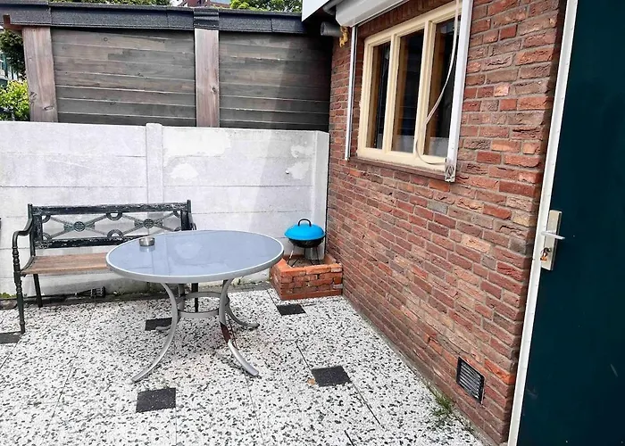 Tiny House Zaandam, Tranquility And Easy Connection