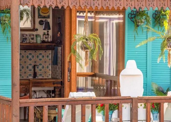 Casa Karen - Houseboat Studio With Private Terrace